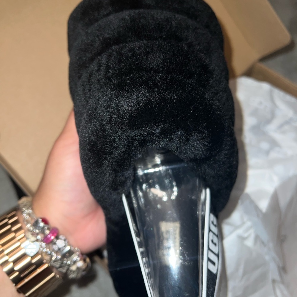 Ugg fluff yeah slides